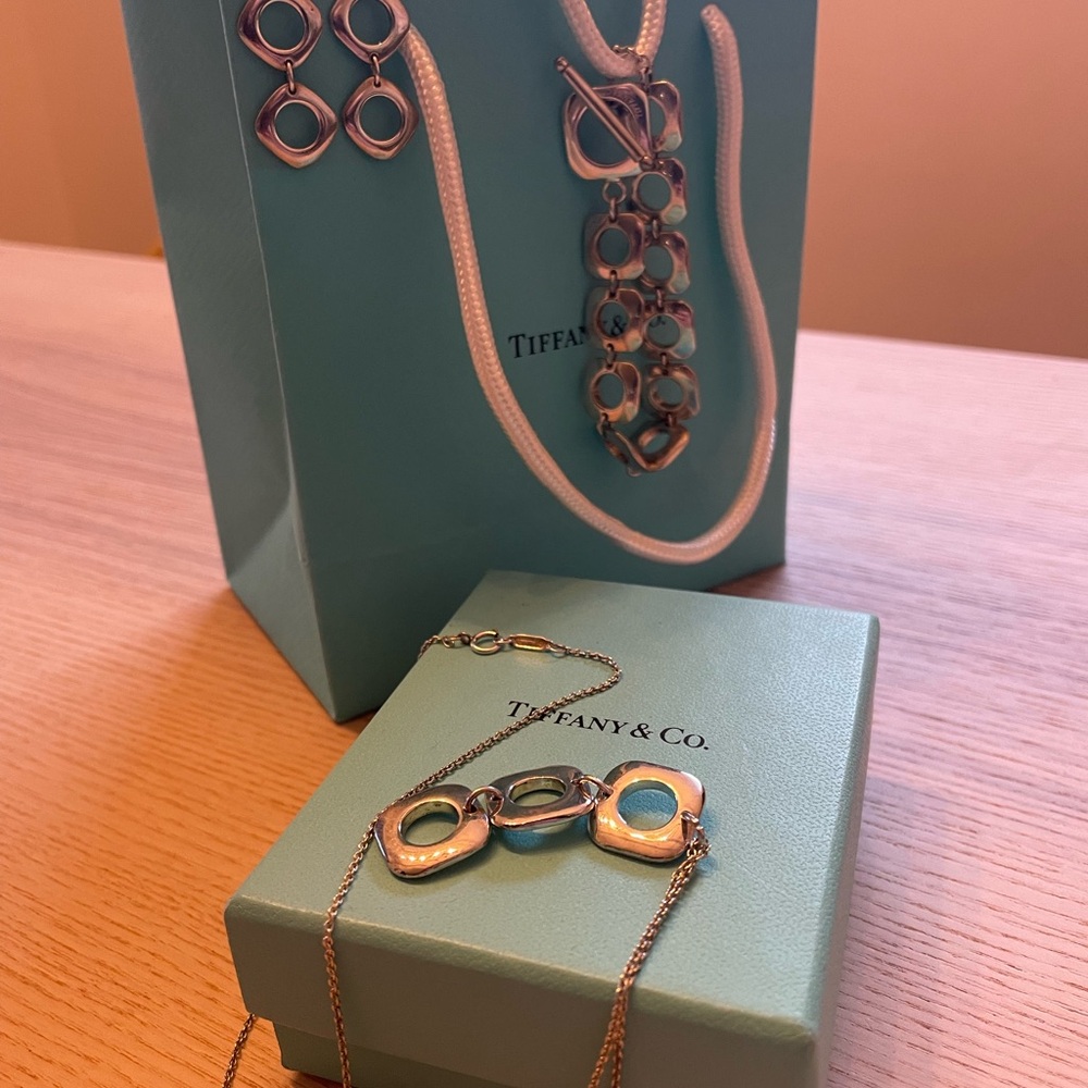 Tiffany & Co. Silver Necklace, Bracelet and Earrings Set